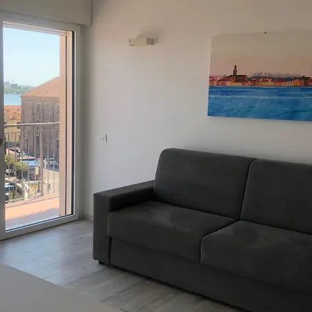 View 아파트 키오자